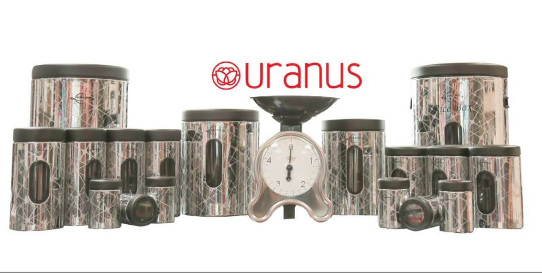 تصویر سرویس جهیزیه 18 پارچه اورانوس استیل طرحدار با در مشکی