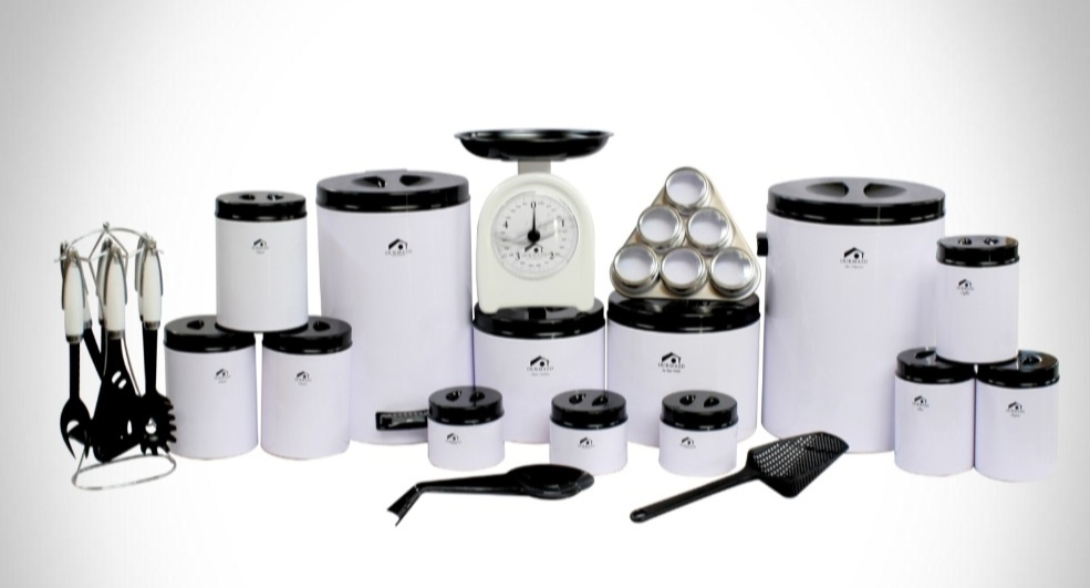 تصویر سرویس آشپزخانه 30 پارچه اورمزد  Ourmazd سفید درب مشکی 