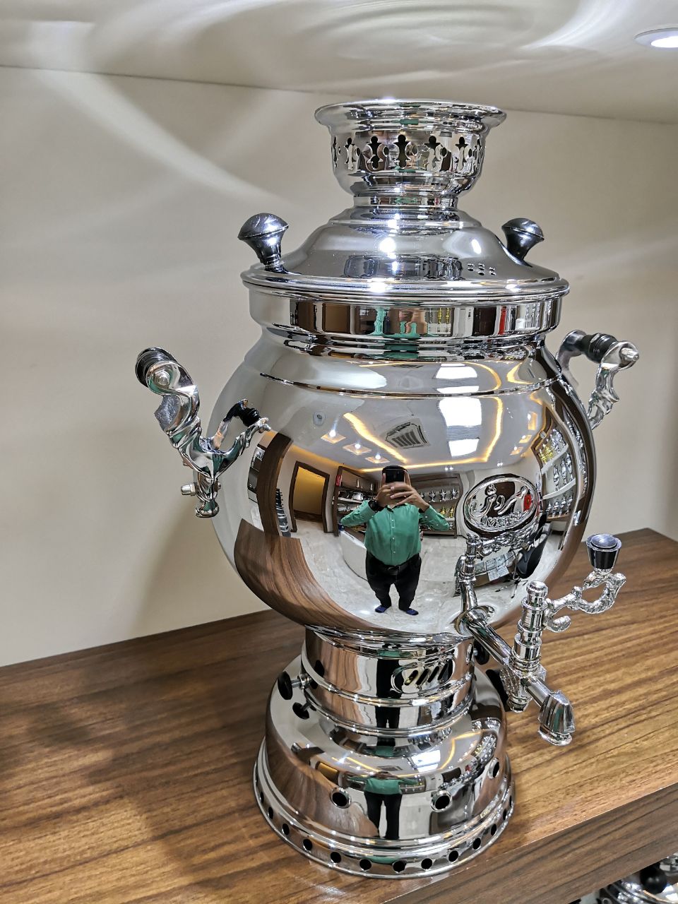 تصویر سماور گازی 10 لیتری دینا پایه گرد سروش sorosh