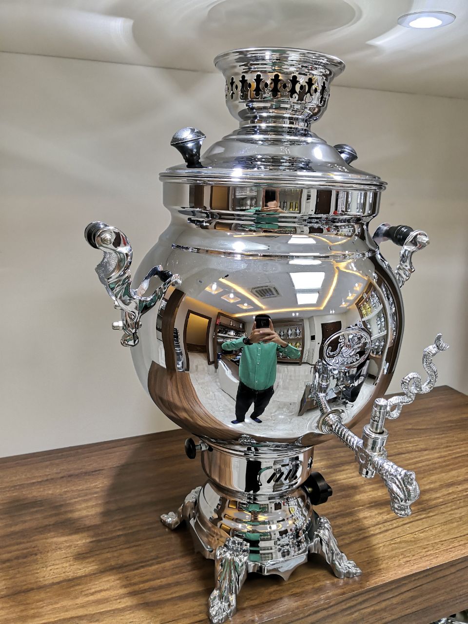 تصویر سماور گازی 10 لیتری دینا ساده سروش sorosh